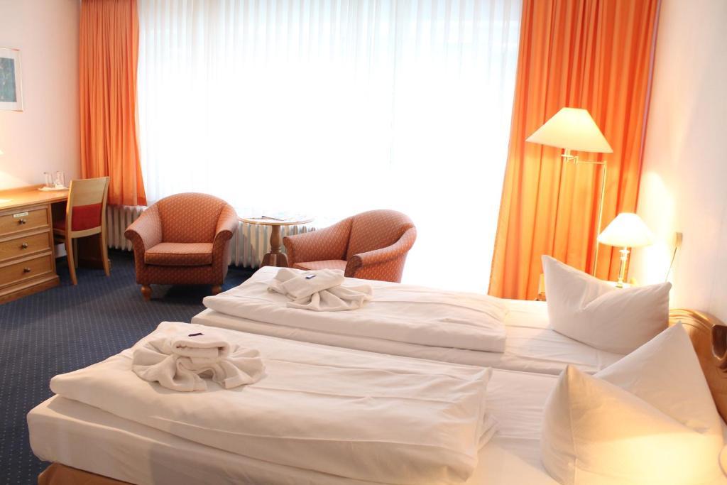 Hotel Zum 3*